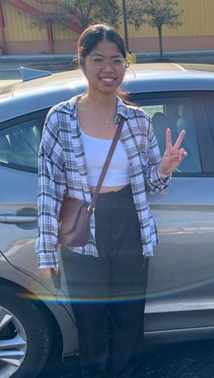 Thi gets her driver's license on her first try with a perfect score!